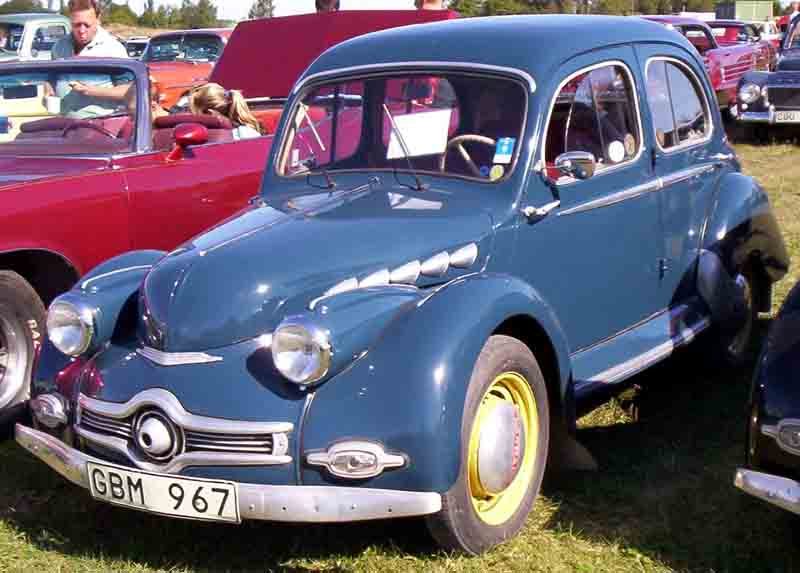 1951 Panhard Dyna X86 four-door sedan