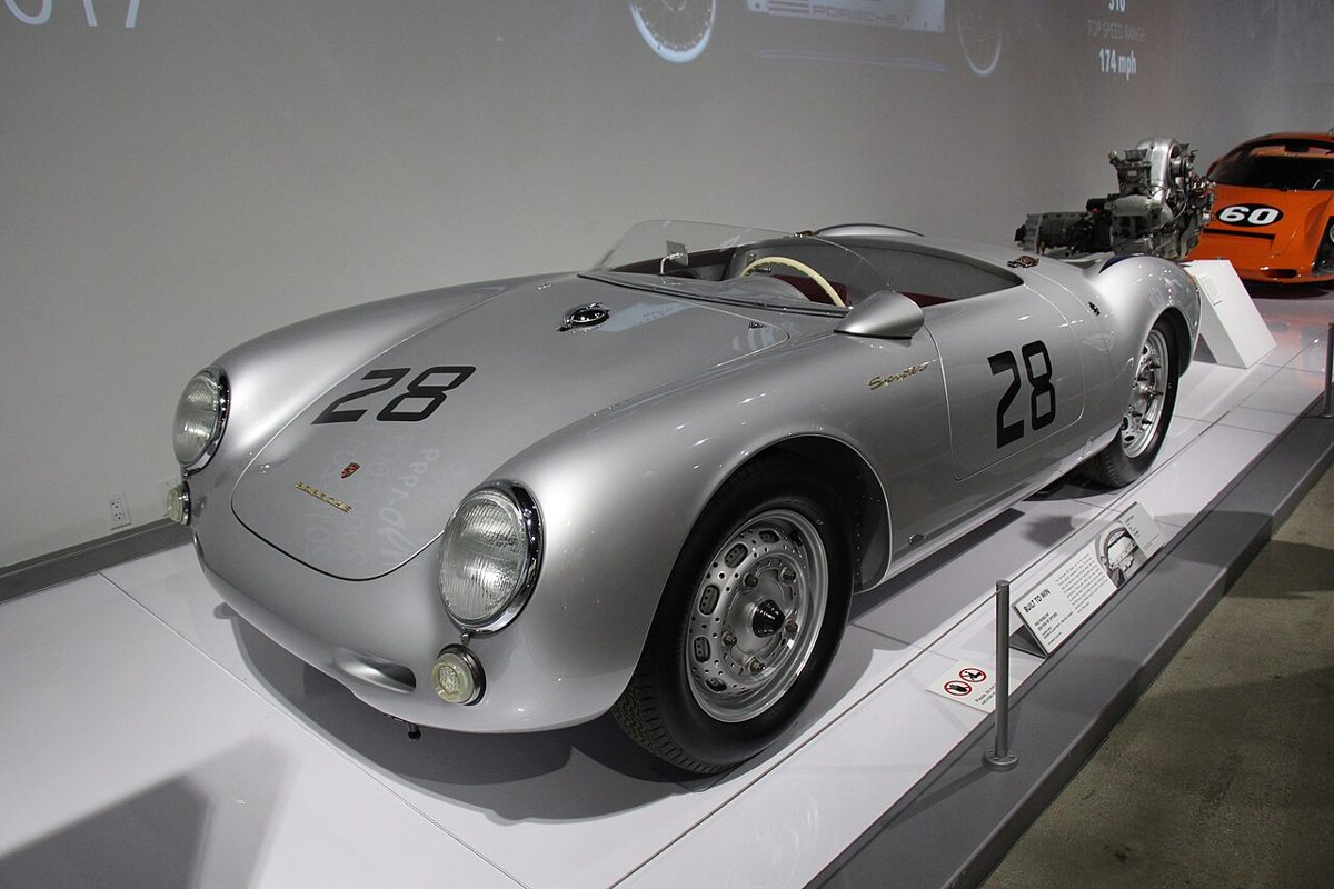 Silver Porsche 550 Spyder