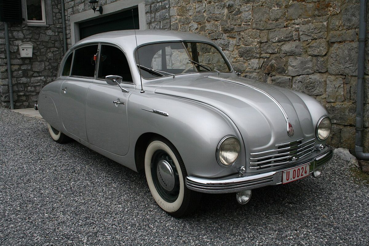 Tatra T600 Tatraplan on the road