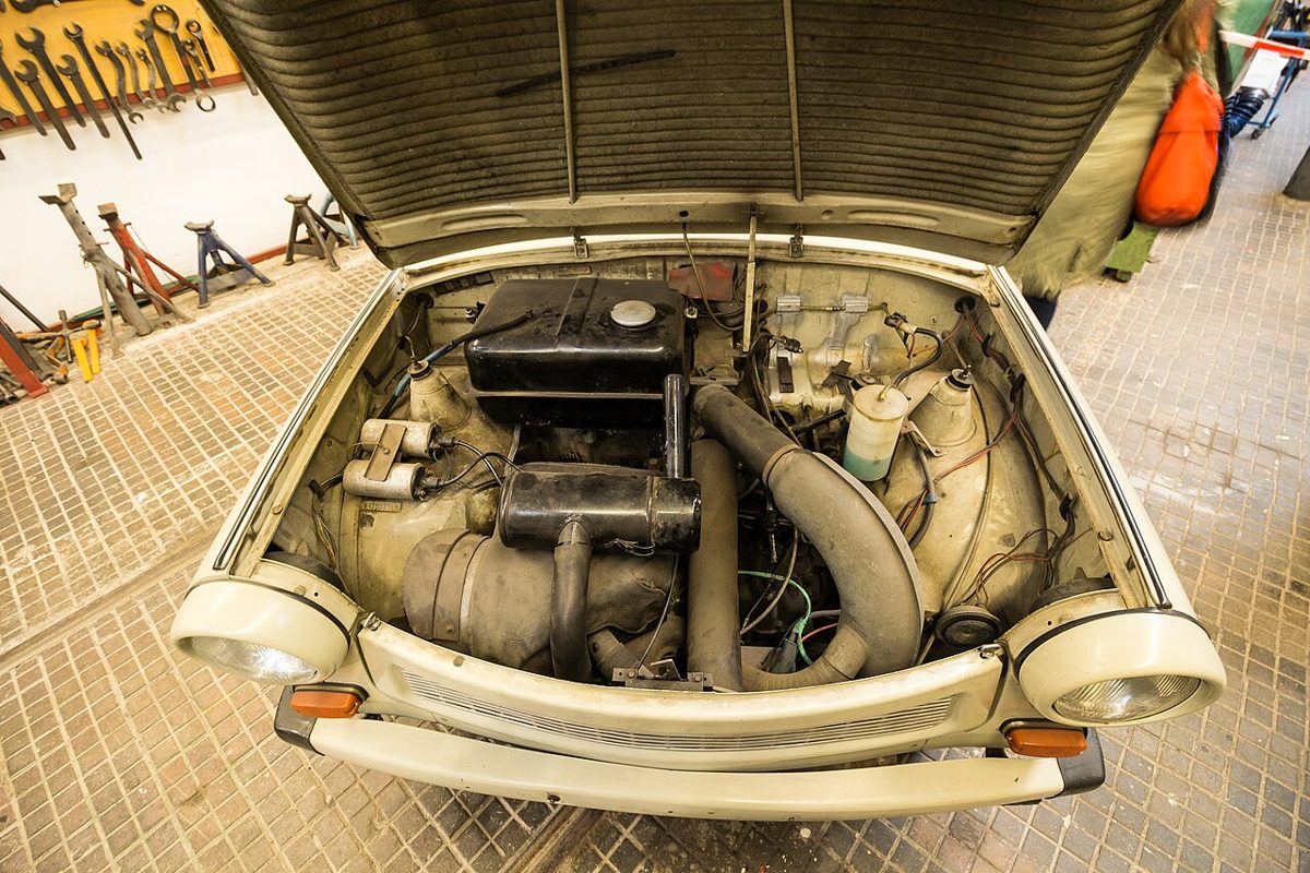 Trabant engine and gearbox unit